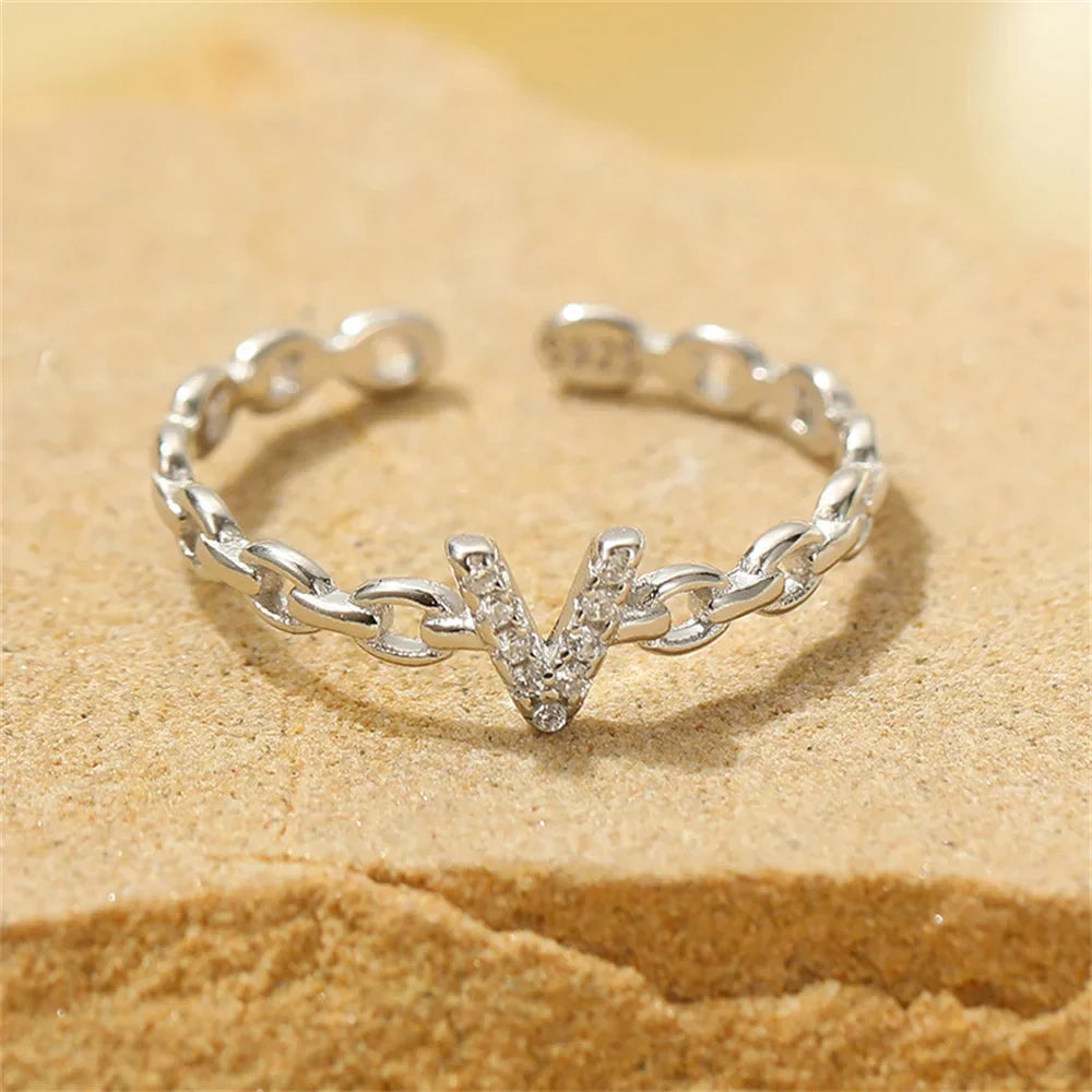BowLift | Dainty Diamond Letter Initial Ring