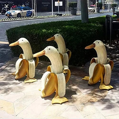 Banana Duck Decorative Figure – Playful Resin Decoration for indoors or outdoors | Karnz