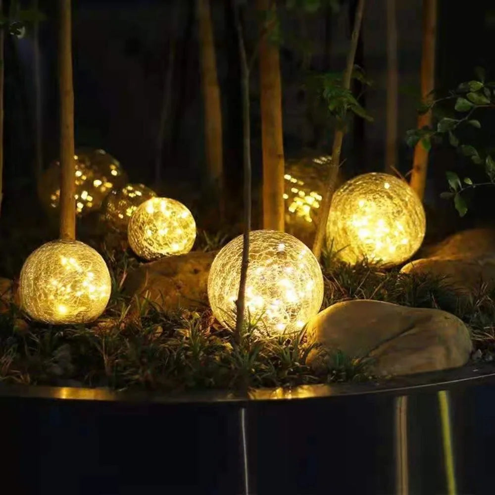 LED garden lights in crackle glass look – solar ball lamps for outdoor use and decoration | Bowlift