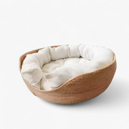 Skanto | Hand-Woven Bamboo Pet Bed with Soft Cushion – Luna Nest