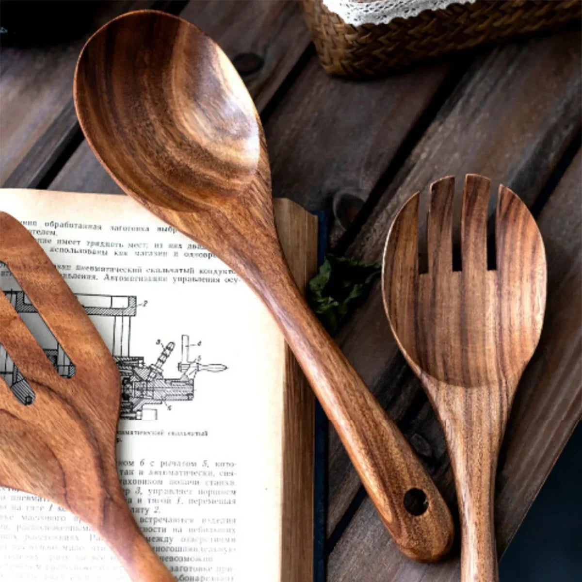 EcoWood – Luxurious wooden cookware set with Karnz storage bucket