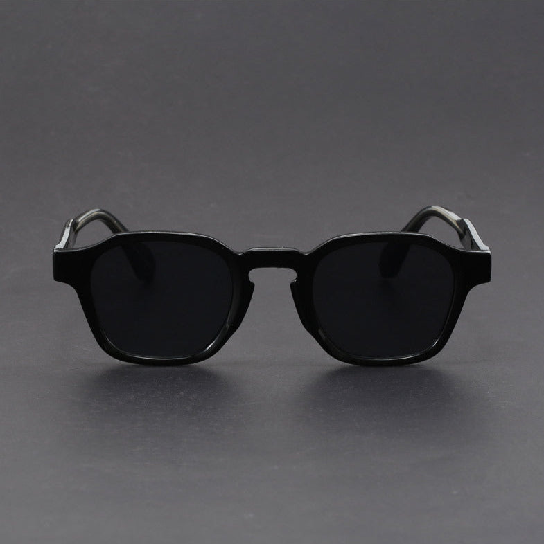 Maven | Retro Shades | Skanto