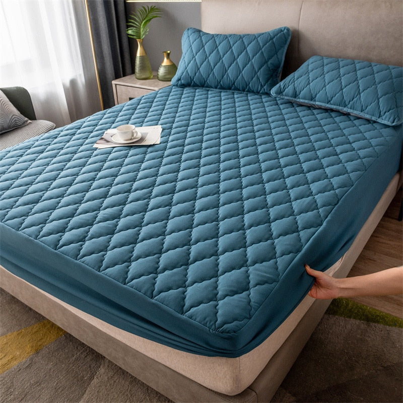 BowLift | Anti-Slip Waterproof Mattress Cover