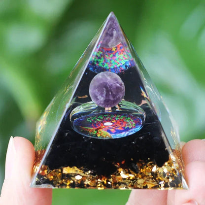 Skanto Skanto | Amethyst Peridot Orgone Pyramid - Energy Generator Crystal Reiki Chakra Orgonite Meditation Tool