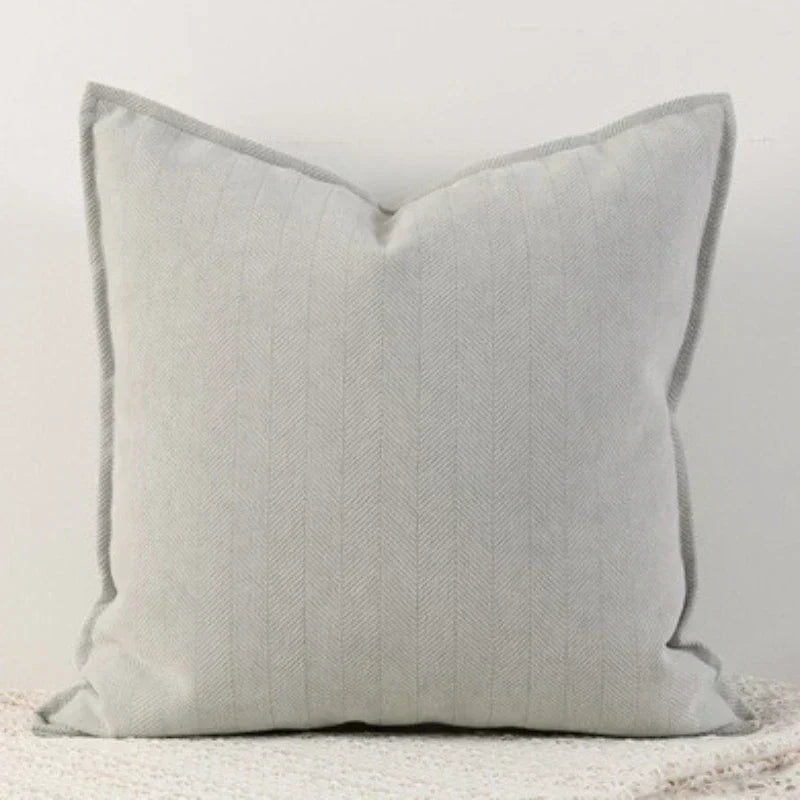 Skanto | PureChenille - Elegant Pillow Cover for a Cozy Atmosphere