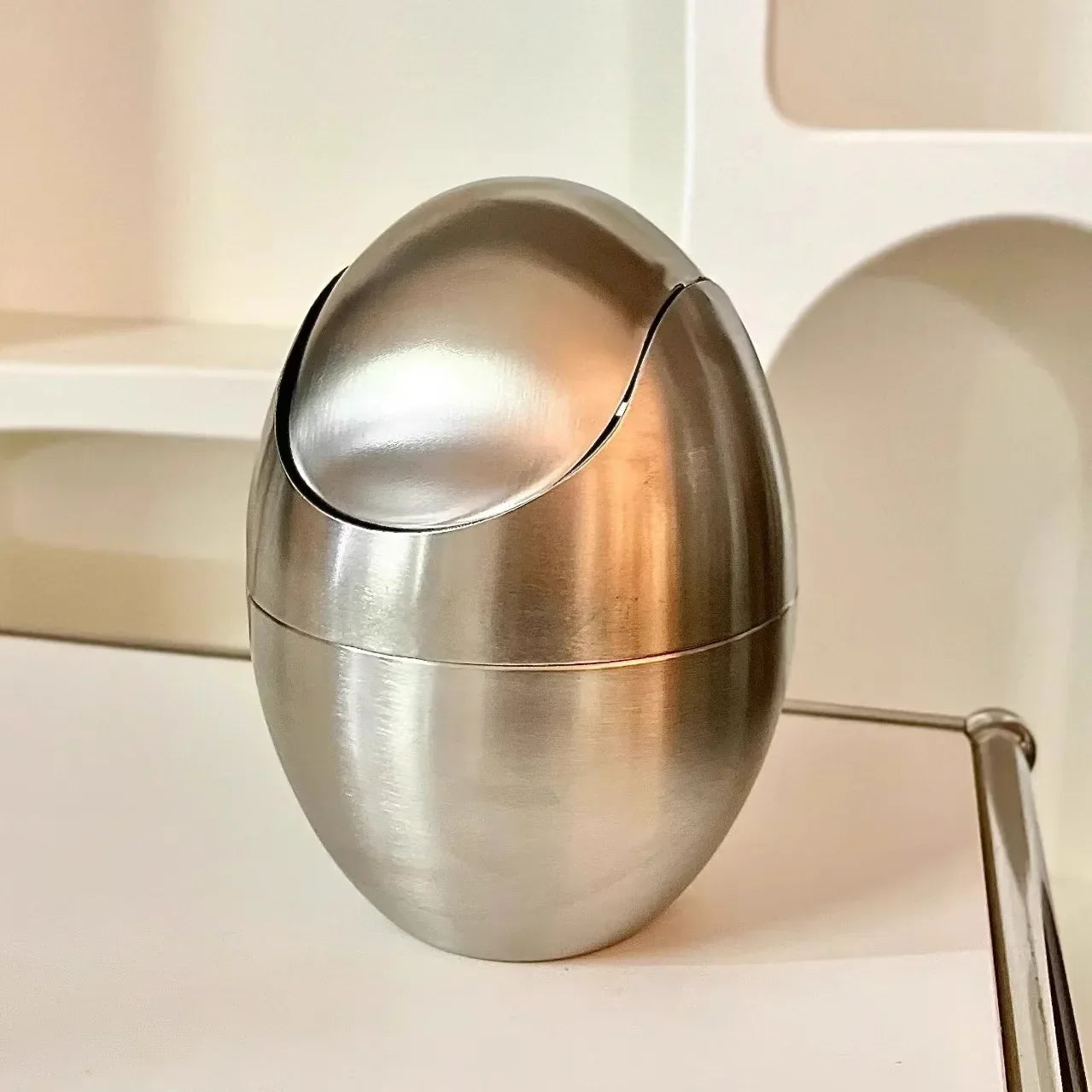 LuxBin Mini Trash Can made of Stainless Steel Bowlift
