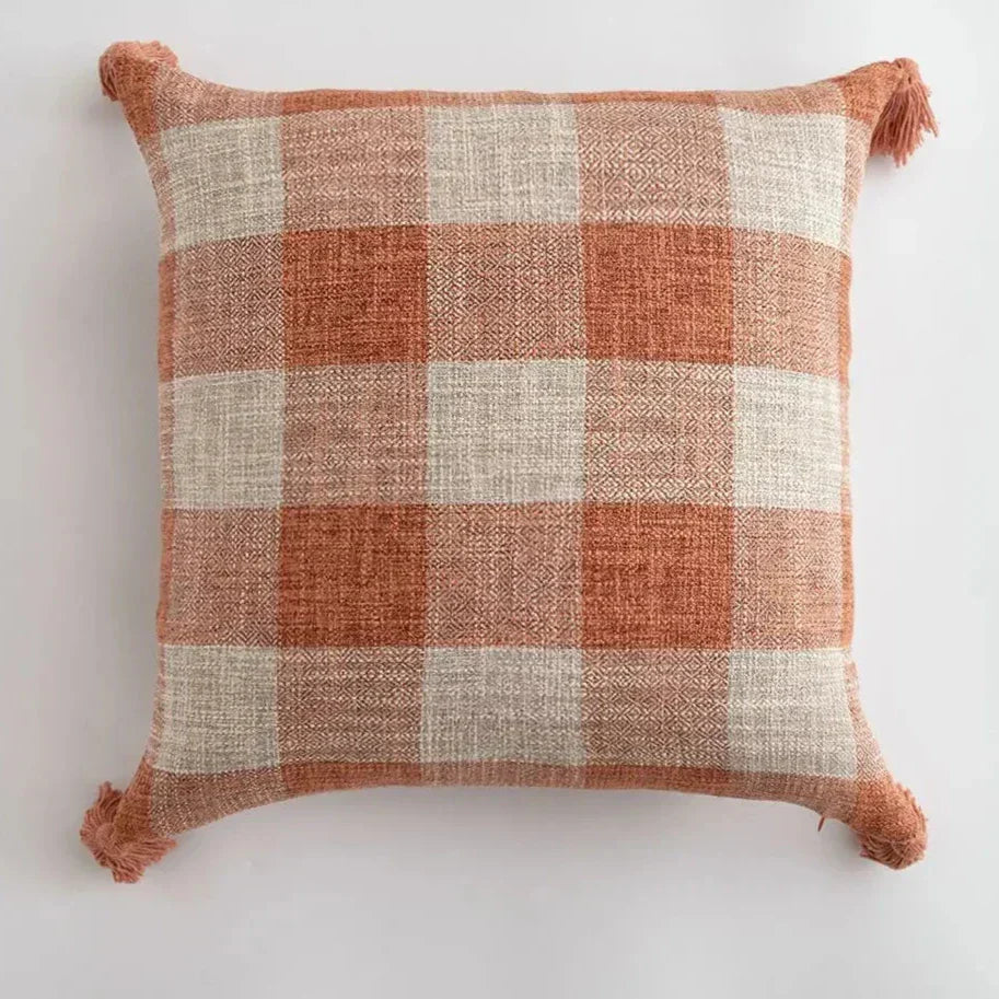 Skanto | Checkered Pillow Cover with Fringes – Decorative Linen Pillowcase for the Living Room