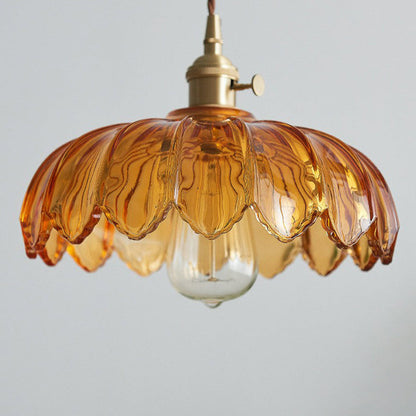 Skanto | Glass lamp that sparkles with details!