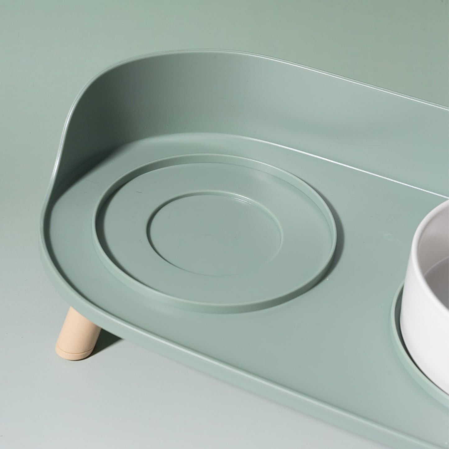 Scandinavian Style Double Feeding Bowl For Your Dog or Cat | Bowlift