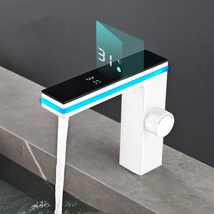 Skanto | LED Faucet with Digital Temperature Display and Hot-Cold Mix Function