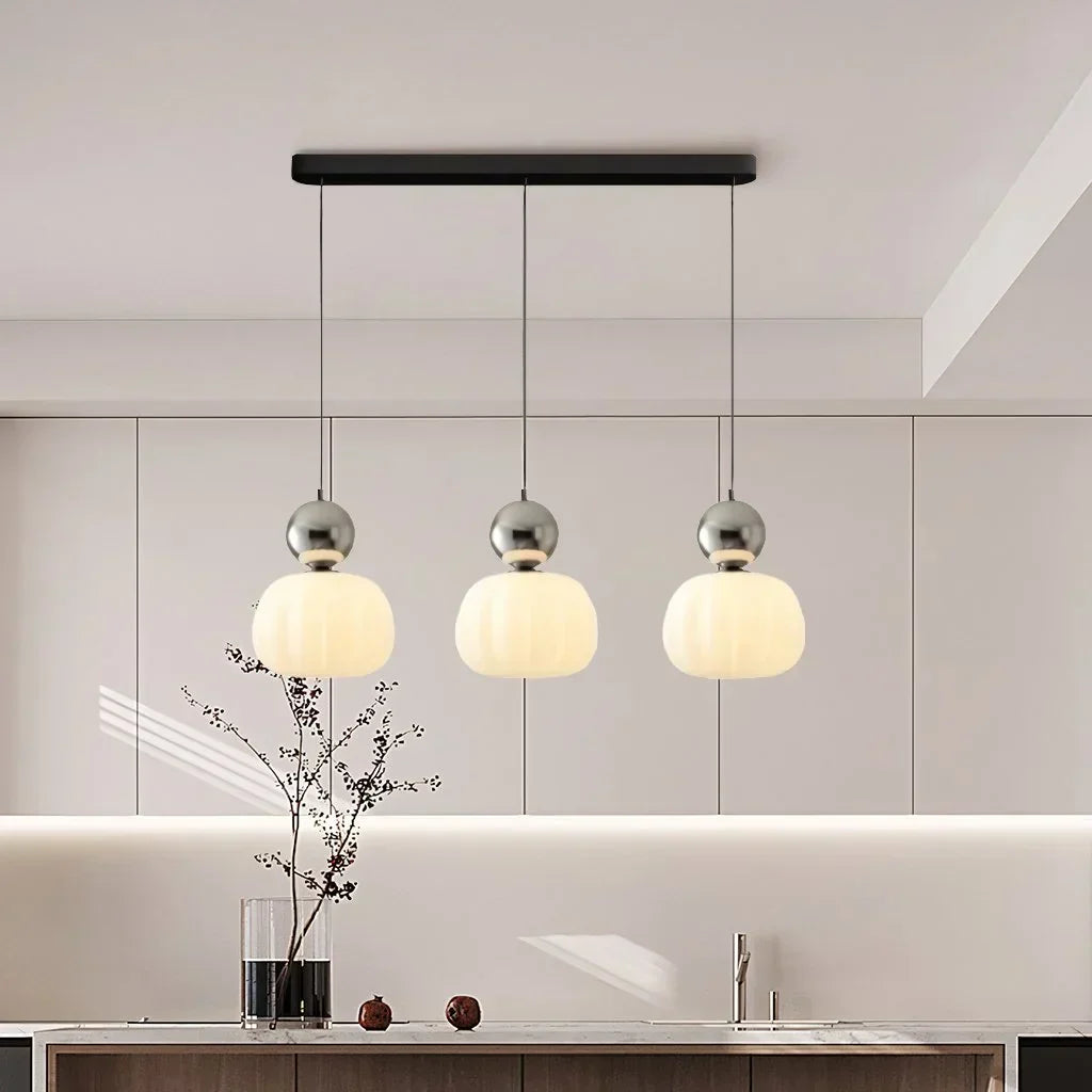 BowLift | Glass charm with a golden accent of luxury