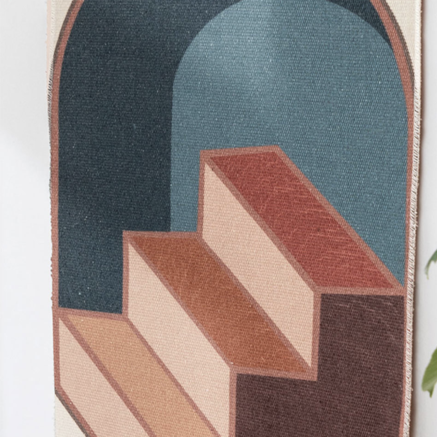 Skanto | Hand-Woven Cotton Wall Tapestry with Geometric Pattern