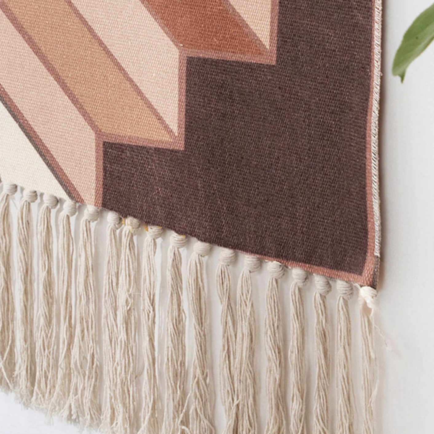 Skanto | Hand-Woven Cotton Wall Tapestry with Geometric Pattern