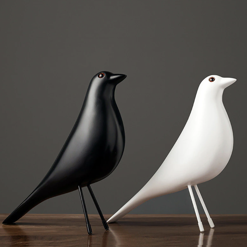 Scandi House Bird – Nordic Decorative Figure in Black or White | Karnz