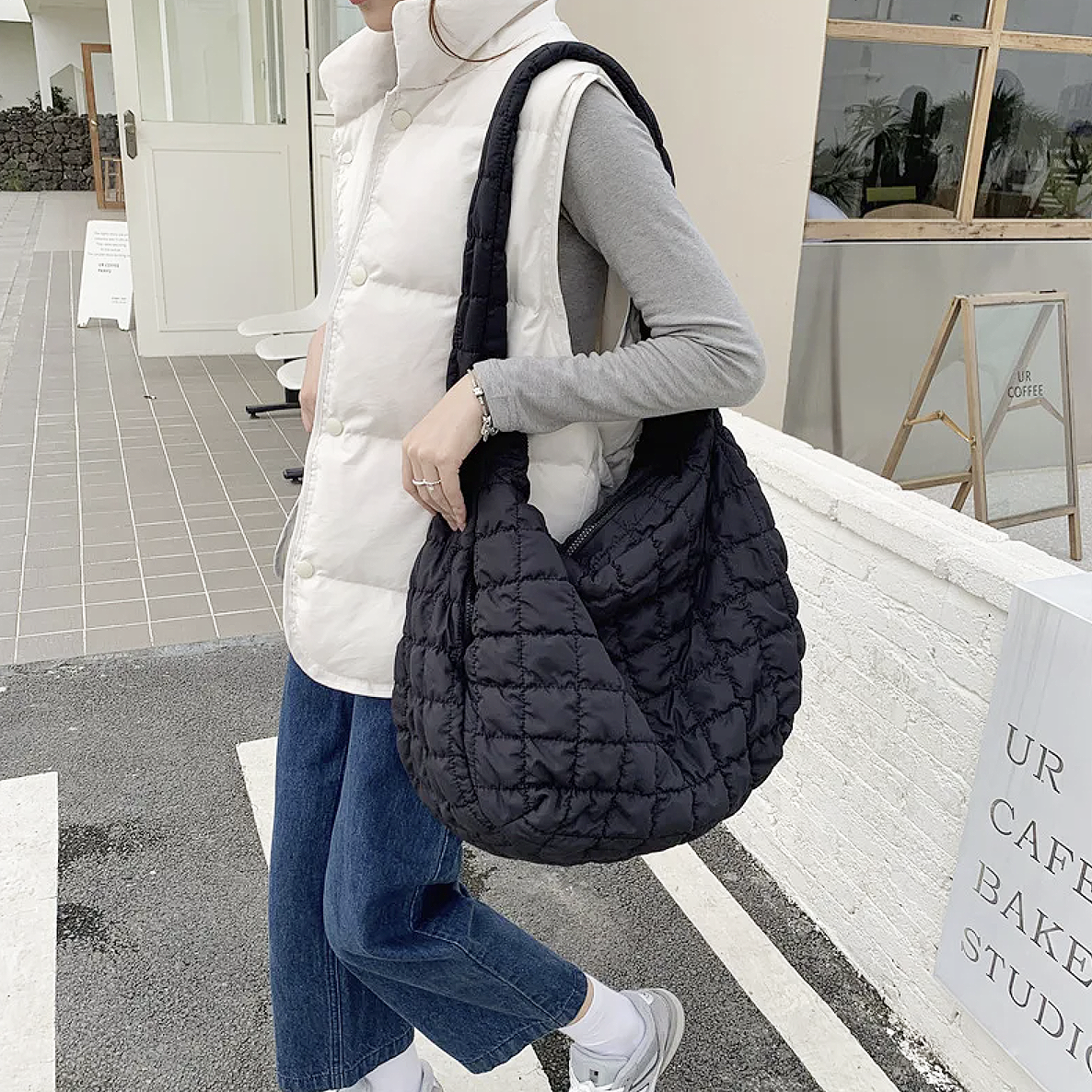 Skanto | Cross Quilt X-Large Shoulder Bag