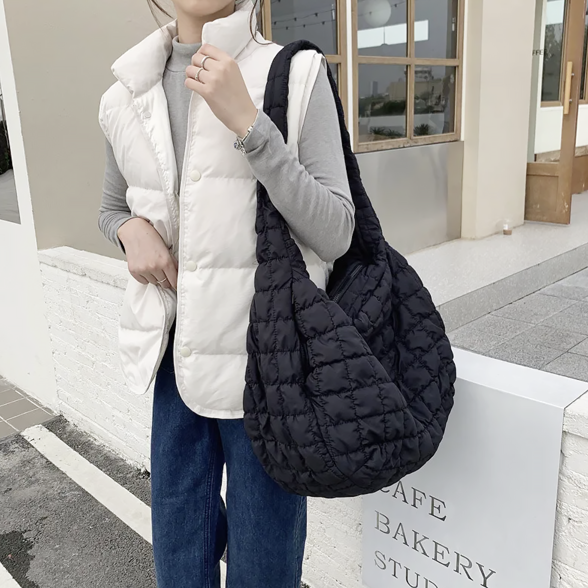 Skanto | Cross Quilt X-Large Shoulder Bag