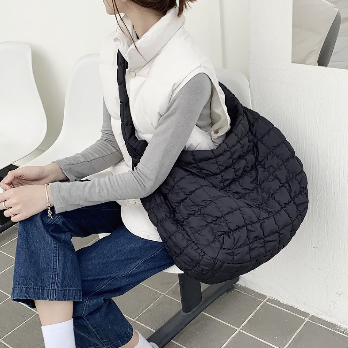 Skanto | Cross Quilt X-Large Shoulder Bag