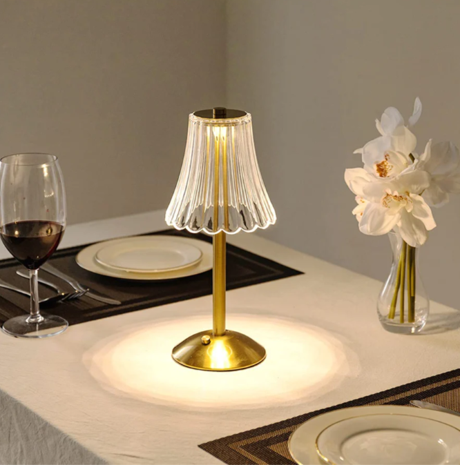 Skanto | Rechargeable USB LED Table Lamp in Retro Design