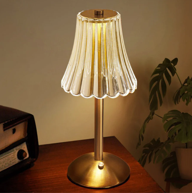 Skanto | Rechargeable USB LED Table Lamp in Retro Design