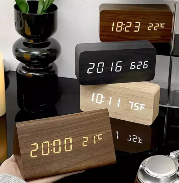 Skanto | LED Wooden Clock with Voice Activation