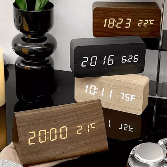 Voice-controlled LED Wood Clock | Karnz