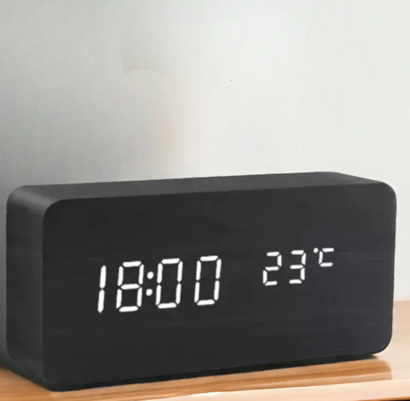 Sandsberg | WoodSense LED-Wood Clock – Voice-Controlled & Stylish for Any Room