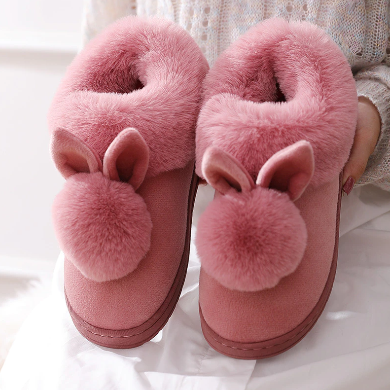 Skanto | Skanto Cozy Bunny Ear Slippers