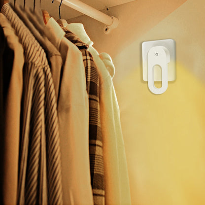 Skanto | Twilight Sensor Energy-Saving Outlet Wall Lamp