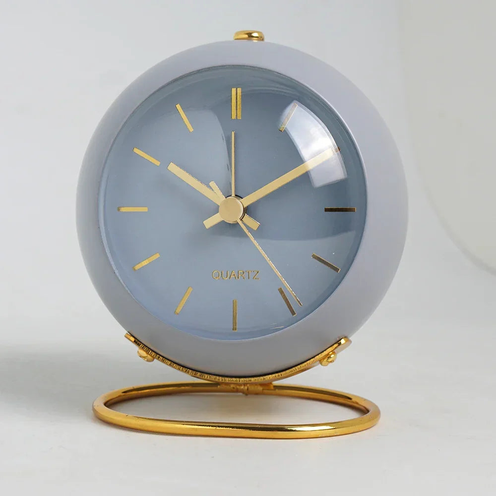 Minimalist Scandinavian Desk Clock with Silent Quartz Movement | Skanto