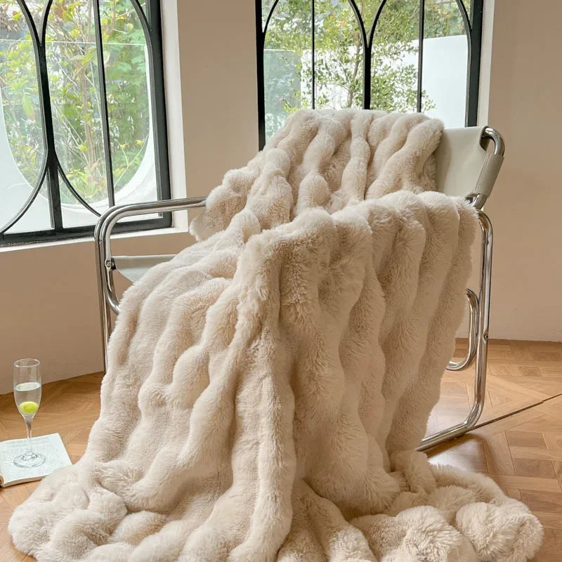 Skanto | FurLuxe | Reversible Faux Fur Throw