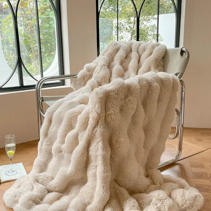 Skanto | FurLuxe | Reversible Faux Fur Throw