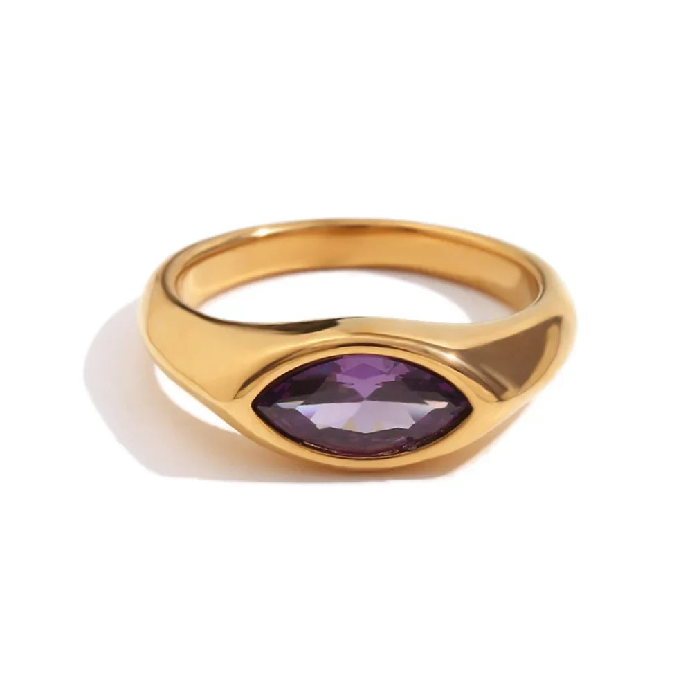 BowLift | 18k Oval Diamond Cut Ring
