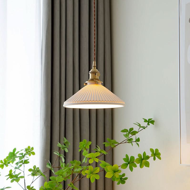 Skanto | Scandinavian White Ceramic Pendant Lamp