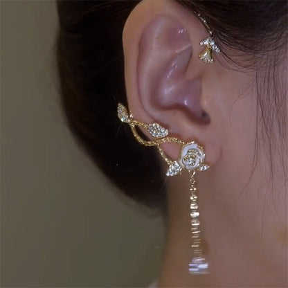 BowLift | Elegant Vintage Vibes Ear Clip