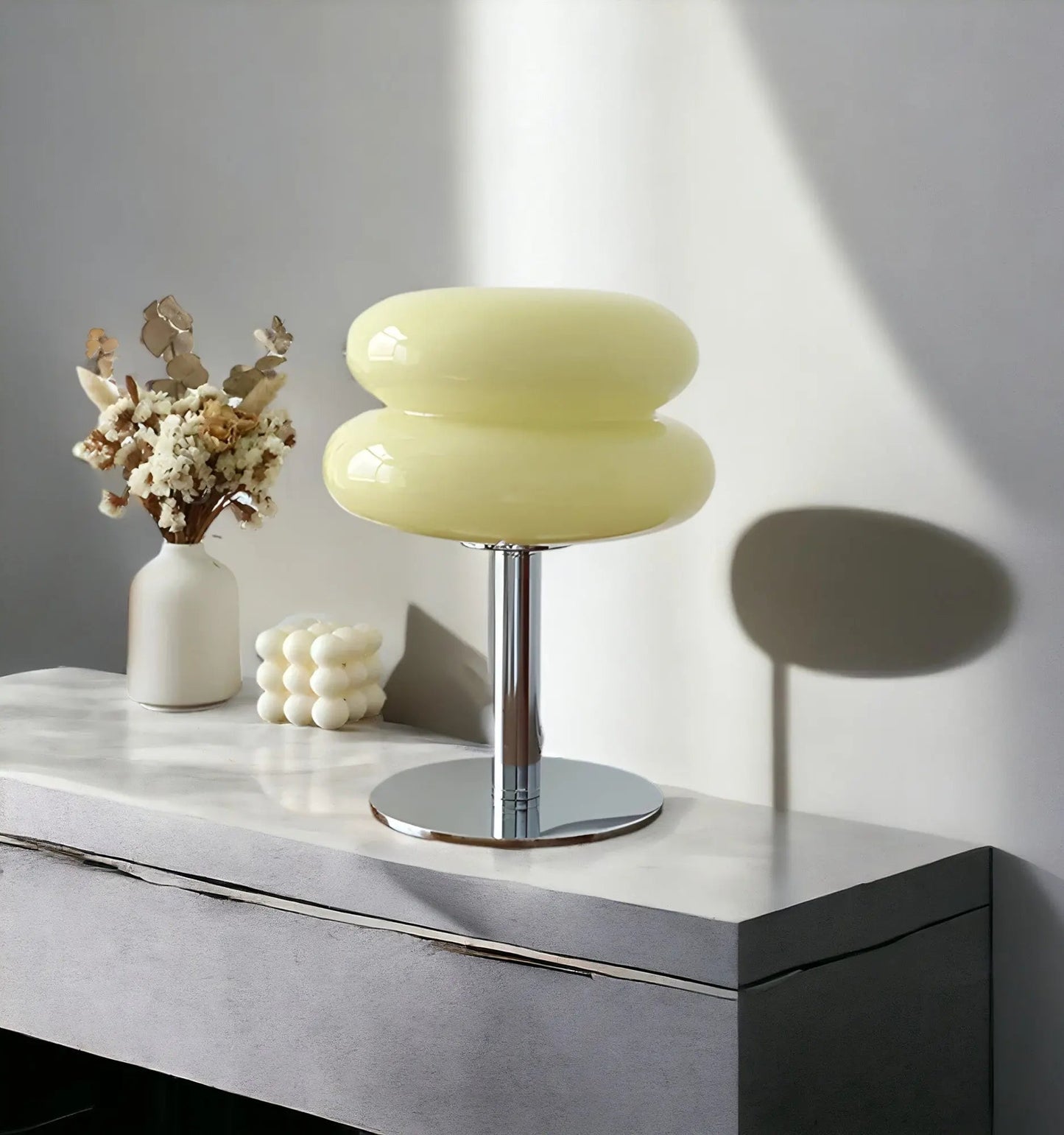 Skanto | Elegant Macaron Glass Table Lamp with USB - 3 Light Colors