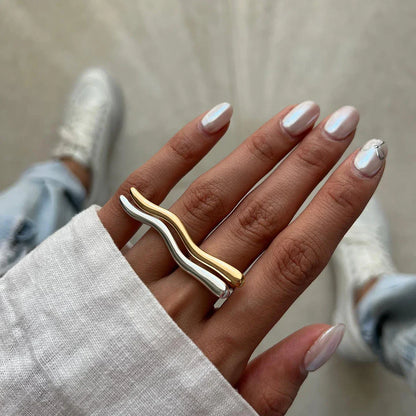 BowLift | Distinct Bar Ripple Ring