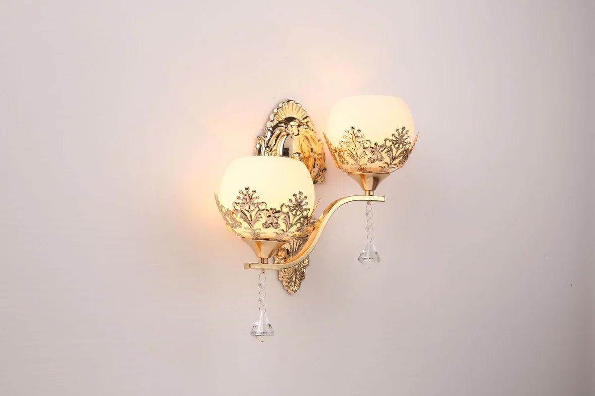 CrystalLuxe – Gold LED Wall Lamp for Atmospheric Lighting Skanto