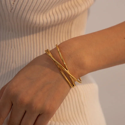 BowLift | 18k Interlaced Trio Bangle Cuff Bracelet
