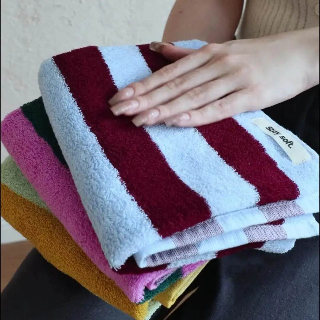 Retro Striped Pure Cotton Towels – Soft & Absorbent | Bowlift