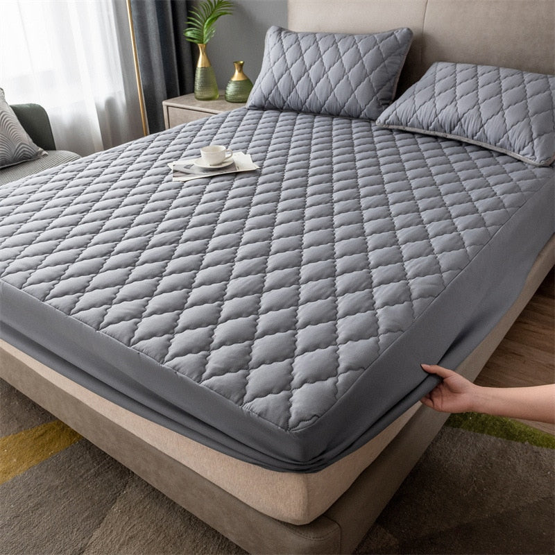 BowLift | Anti-Slip Waterproof Mattress Cover
