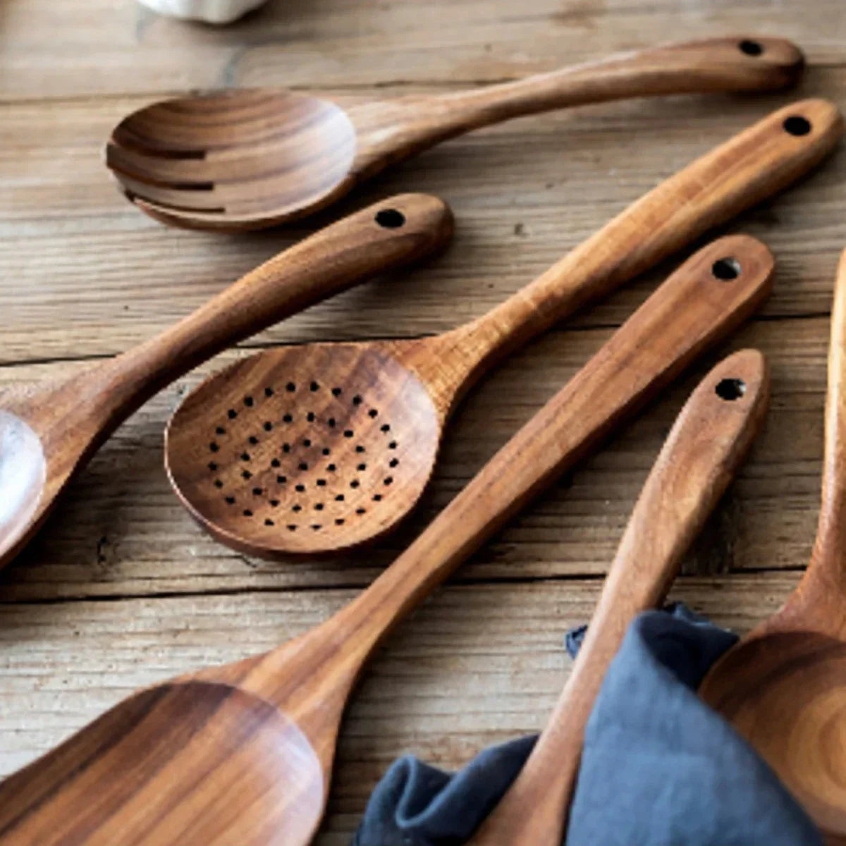 EcoWood – Luxurious wooden cookware set with Karnz storage bucket
