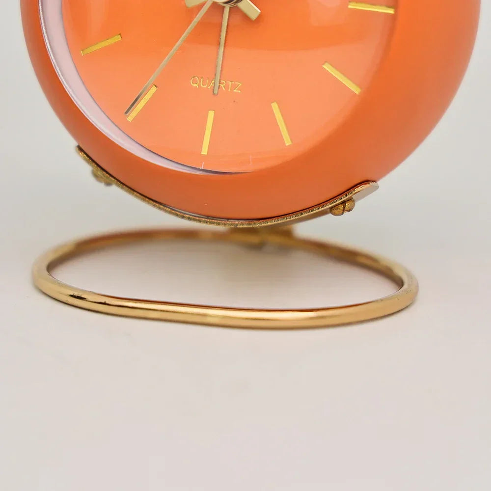 Minimalistic Scandinavian Desk Clock with Silent Quartz Movement | Kalsten