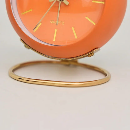 Minimalistic Scandinavian Desk Clock with Silent Quartz Movement | Kalsten