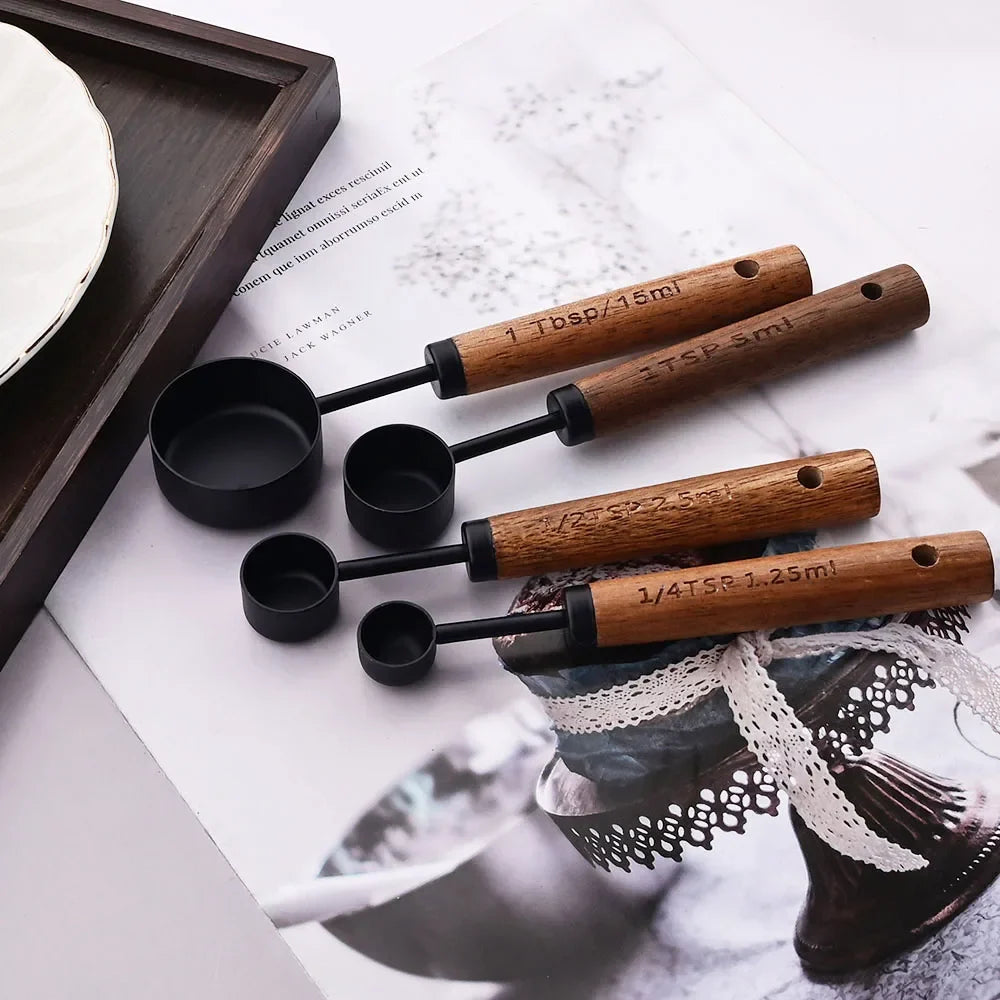 BowLift | Lyra Measuring Cups & Spoon Set