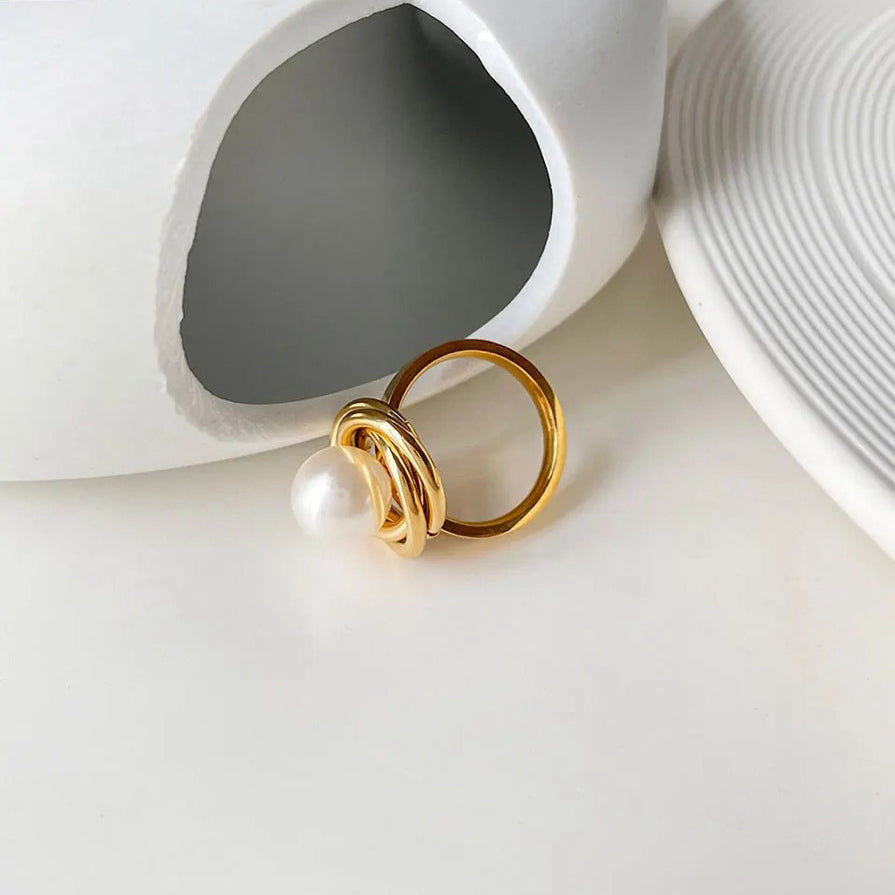 BowLift | 18k Classy Statement Dual Disc Pearl Ring