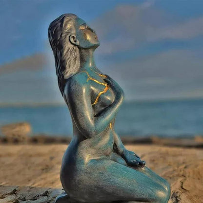 Skanto | Healing Goddess Sculpture: Resin Abstract