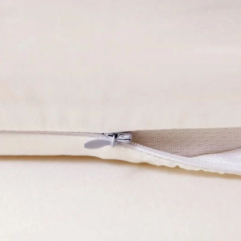 Skanto | Silk Pillowcase for Healthy Sleep