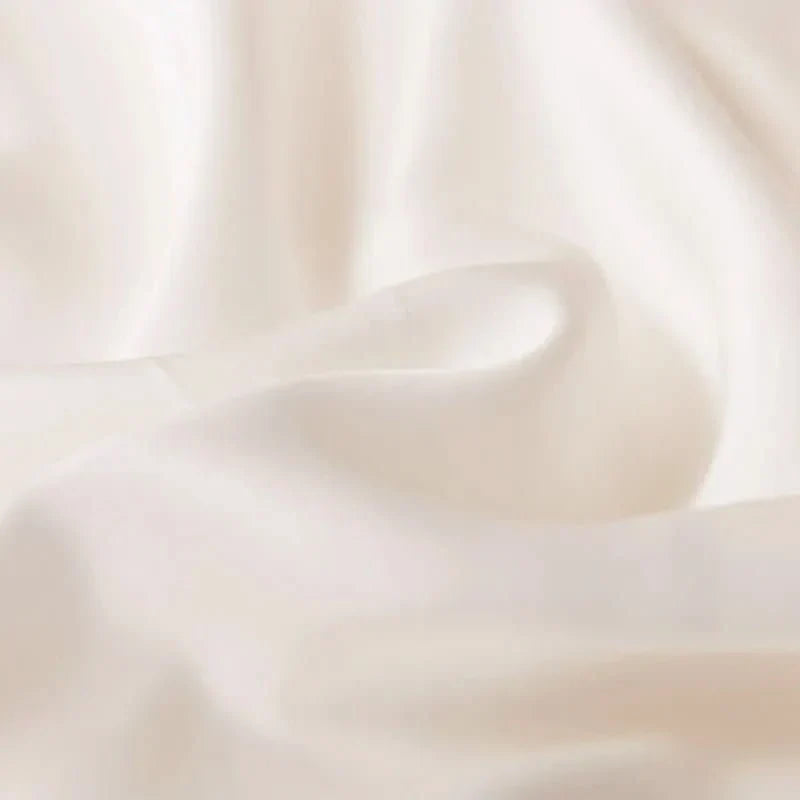 Skanto | Silk Pillowcase for Healthy Sleep
