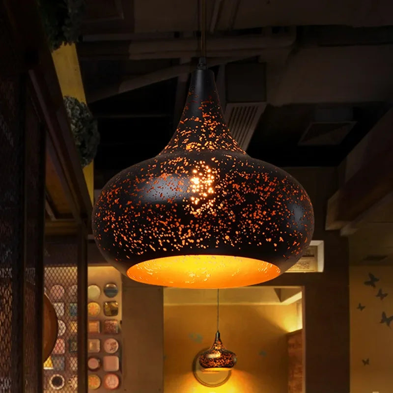 Skanto | Vintage Iron Pendant Lamp in Scandinavian Retro Loft Style