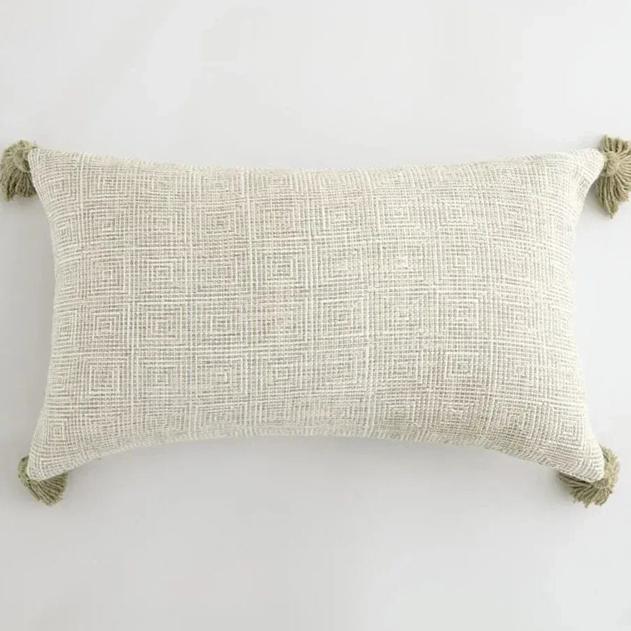 Skanto | Checkered Pillow Cover with Fringes – Decorative Linen Pillowcase for the Living Room
